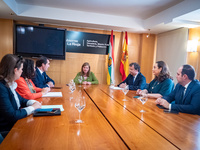 Reunión de la secretaria autonómica de Energía, Sostenibilidad y Acción Climática, María Cruz Ferreira, en La Rioja con otros representantes en materia...
