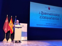 El consejero Víctor Marín da la bienvenida a 800 funcionarios docentes en prácticas