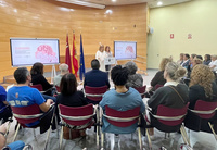 La consejera de Política Social, Familias e Igualdad, Conchita Ruiz, durante la presentación del programa de actividades por el Día internacional...