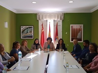 La Consejería de Fomento e Infraestructuras entregó hoy en Puerto Lumbreras cinco inmuebles a familias que se encuentran en situación de exclusión...