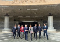 La consejera de Turismo, Cultura, Juventud y Deportes, Carmen Conesa, tras la presentación de los Presupuestos en la Asamblea, junto al equipo directivo...