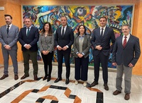 El consejero de Presidencia, Portavocía y Acción Exterior, Marcos Ortuño, junto con los directores generales de la Consejería.
