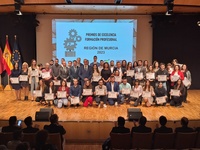 El consejero de Educación, Formación Profesional y Empleo, Víctor Marín, entregó los premios a la Excelencia de la Formación Profesional de la Región de Murcia a 44 alumnos