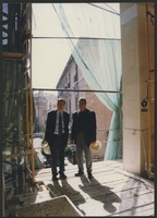 Carbonell (d), con Rafael Moneo durante las obras del edificio de ampliación del Ayuntamiento de Murcia.