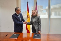 La consejera de Política Social, Familias e Igualdad, Conchita Ruiz, durante la firma del convenio 'Poimet' con la Universidad de Murcia