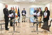 López Miras se reúne con el equipo técnico que ha coordinado la elaboración del II Plan de Prevención y Atención frente a Agresiones a Profesionales...