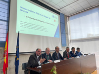 Reunión para la preparación de contenidos de la nueva materia `La Constitución Española y la Unión Europea´