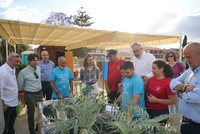 La consejera de Política Social, Familias e Igualdad, Conchita Ruiz, durante la visita al nuevo aulario de la Asociación de Personas con Discapacidad...