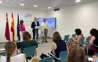 El consejero de Salud, Juan José Pedreño, informó de la novedades del calendario vacunal regional 2024.