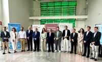 Los miembros del Patronato de la Fundación 'Camino de la Cruz', antes de iniciar la reunión celebrada en Estrella de Levante.