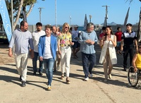 La consejera de Turismo, Cultura, Juventud y Deportes, Carmen Conesa, acompaña al secretario de Estado de Deportes, José Manuel Rodríguez, en su ...