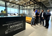 El consejero de Economía, Hacienda y Empresa, Luis Alberto Marín, durante la visita a Konery
