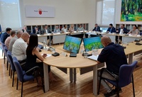 El consejero de Medio Ambiente, Universidades, Investigación y Mar Menor, Juan María Vázquez, preside la Comisión Interadministrativa del Mar Menor,...