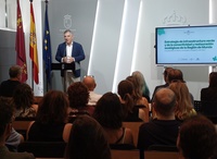 El consejero de Medio Ambiente, Universidades, Investigación y Mar Menor, Juan María Vázquez, inaugura la jornada de trabajo para elaborar la Estrategia...