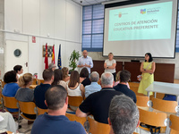 El director general de Atención a la Diversidad, Pedro Mondéjar, durante la reunión mantenida ayer con los centros de atención educativa preferen...