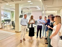 Visita a uno de los comercios beneficiados por las ayudas para la reactivación del casco histórico de Lorca.