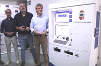 Un momento de la presentación del proyecto piloto de oficina autoservicio en Santomera