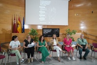 La consejera de Política Social, Familias e Igualdad, Conchita Ruiz, durante el encuentro informativo sobre trata y explotación sexual
