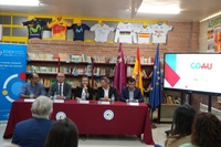 La consejera de Política Social, Conchita Ruiz, y el consejero de Educación, Víctor Marín, junto al director de Fundación GMP, José Francisco Fernández, durante la presentación de 'Compromiso Autismo' (2)