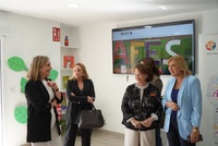 La consejera de Política Social, Familias e Igualdad, Conchita Ruiz, durante la inauguración de la nueva vivienda tutelada para personas con problemas de salud mental (2)