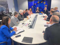 La consejera Sara Rubira, durante el encuentro con el Comisario Europeo de Pesca y Océanos, Costas Kadis.