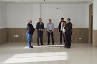 El consejero de Educación y Formación Profesional, Víctor Marín, visita las obras de ampliación del IES Mar Menor en San Javier