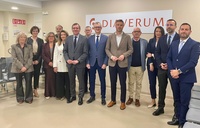 El consejero de Salud, Juan José Pedreño, visitó las instalaciones del centro Diaverum Servicios Renales en Caravaca de la Cruz (II).