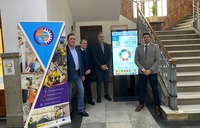 El director general de Formación Profesional, Enseñanzas de Régimen Especial y Educación Permanente, Luis Quiñonero, asiste al certamen Hackathon...