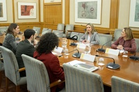 La consejera de Política Social, Familias e Igualdad, Conchita Ruiz, durante la reunión con el ministro de Derechos Sociales, Pablo Bustinduy