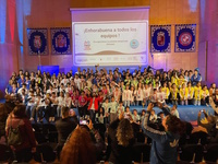 Foto de familia de todos los equipos que participaron en la final regional este sábado en Cartagena.