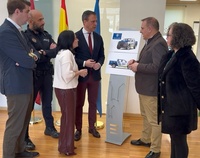 El consejero de Presidencia, Portavocía, Acción Exterior y Emergencias, Marcos Ortuño, y la alcaldesa de Yecla, Remedios Lajara, tras la presentación...