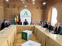 magen de la consejera Sara Rubira en el encuentro con los consejeros de Andalucía y Valencia en Almería para abordar la situación de la pesca en el Mediterráneo y la agricultura en el Levante
