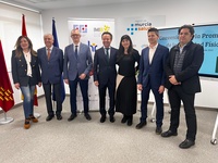 Firma del acuerdo para promocionar la actividad física entre enfermos de cáncer agudos