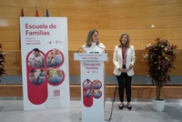 La consejera de Política Social, Familias e Igualdad, Conchita Ruiz, durante la presentación de la Escuela de Familias
