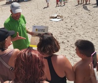 Una de las sesiones formativas dentro de la campaña 'Territorio Tortuga' durante el año 2024.