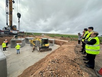 El consejero de Fomento e Infraestructuras, Jorge García Montoro, junto al alcalde de San Javier, José Miguel Luengo, y el director general de Carreteras,...