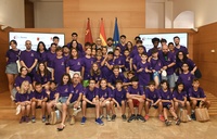 El presidente de la Comunidad, Fernando López Miras, recibe a niños y profesionales que participan en las XXXVI Jornadas de formación en hemofilia...