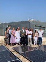 El consejero de Salud, Juan Jos&eacute; Pedre&ntilde;o, visit&oacute; hoy la instalaci&oacute;n de las placas solares ubicadas en el centro de salud de El Carmen de Murcia
