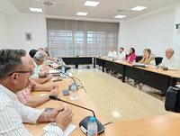 Imagen de la consejera Sara Rubira en la reuni&oacute;n con los miembros de la ejecutiva de COAG