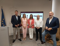 Imagen de la consejera Sara Rubira durante la presentación de la feria Sanvino que se celebrará del 25 al 27 de septiembre en Santomera