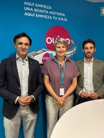 El consejero de Fomento e Infraestructuras, Jorge Garc&iacute;a Montoro, junto a la directora general de Ouigo en Espa&ntilde;a, H&eacute;l&egrave;ne Valenzuela y el secretario...