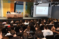 La secretaria general de la Consejería de Educación y Formación Profesional, Carmen María Zamora, participa en la primera sesión de las conferencias...