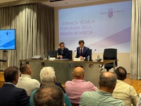 El consejero de Fomento e Infraestructuras, Jorge García Montoro, durante la I Jornada Técnica Portuaria de la Región de Murcia, en la que se ha ...