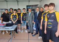 El consejero de Medio Ambiente, Universidades, Investigación y Mar Menor, Juan María Vázquez, en el stand de ESERO en la Semana de la Ciencia y la...