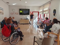 Participantes en el taller de escucha activa realizado en la Residencia San Basilio de Murcia