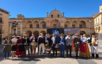 Los directores generales del Instituto de Turismo y de Producción Agrícola, con el alcalde de Lorca, en la presentación de 'La Huertana' 