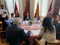 El consejero de Fomento e Infraestructuras, Jorge García Montoro, junto a los alcaldes de Cartagena, Los Alcázares, Fuente Álamo, San Pedro del Pinatar...