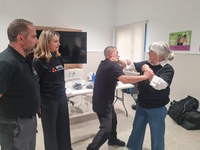 La consejera de Política Social, Familias e Igualdad, Conchita Ruiz, durante la inauguración de un curso de defensa personal en el CAIVAX