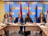 La consejera Sara Rubira junto al presidente de la CHS, Mario Urrea, durante la junta celebrada esta ma&ntilde;ana.&nbsp;