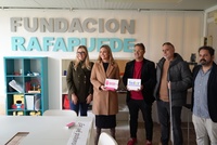 La consejera de Pol&iacute;tica Social, Familias e Igualdad, Conchita Ruiz, durante su visita a la nueva sede de la Fundaci&oacute;n Rafa Puede